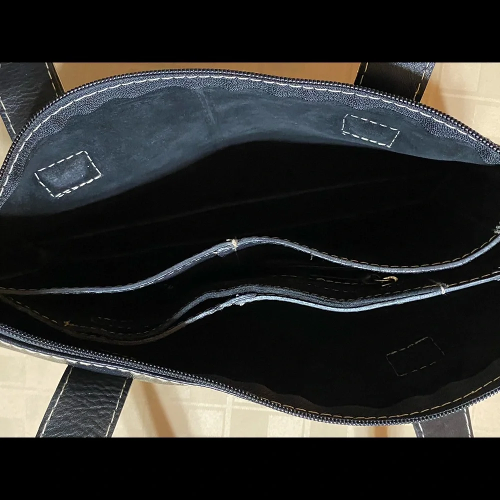 Marc O'Polo Black Leather Bag Black Silver Hardware 13 X 7.5 large‎ sections